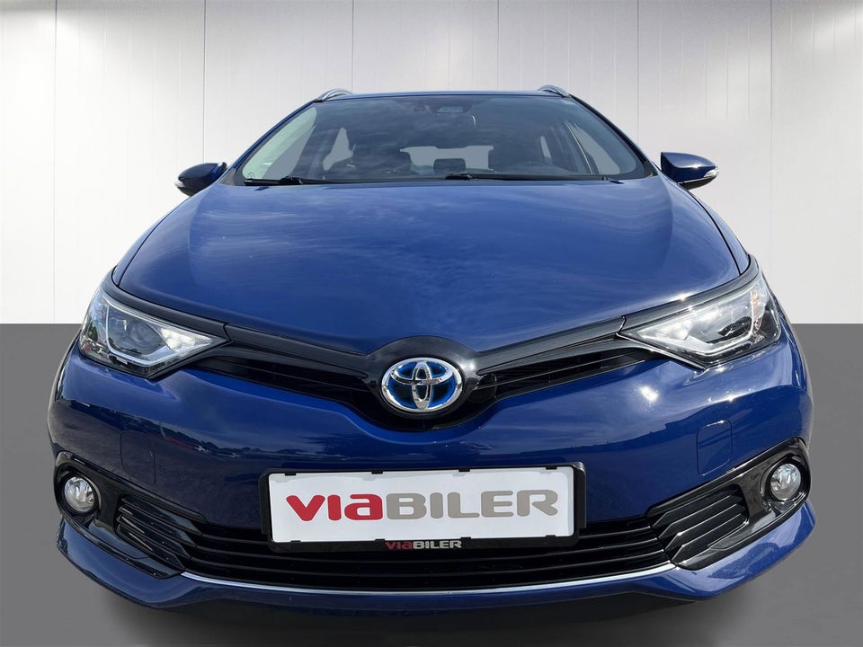 Toyota Auris 1,8 Hybrid H2 Selected Touring Sports CVT 5d