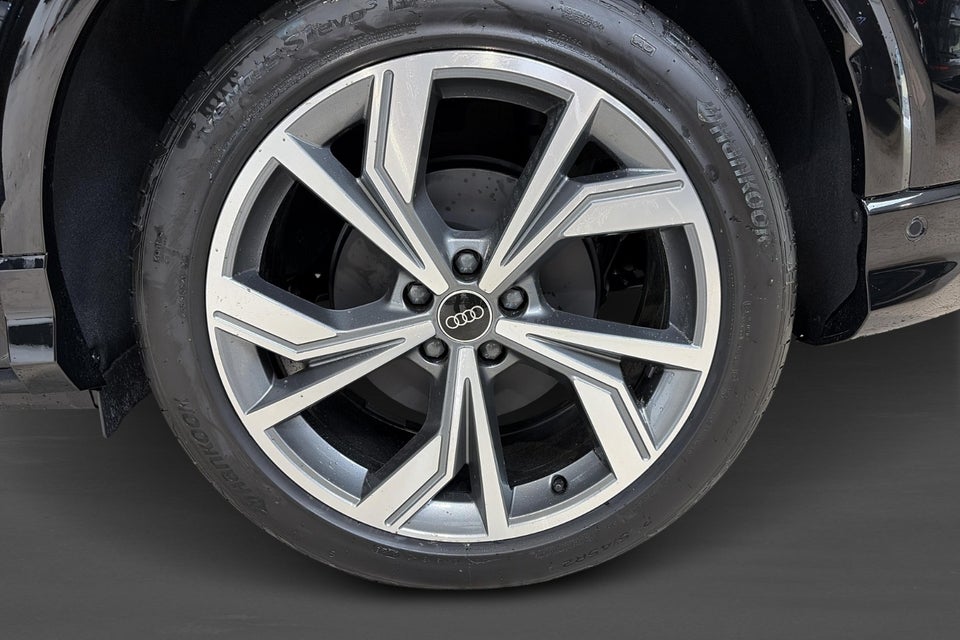 Audi Q4 e-tron performance 5d