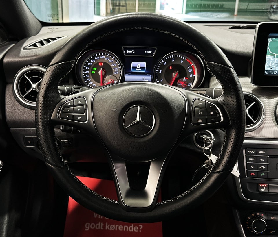Mercedes CLA180 1,6 Shooting Brake 5d
