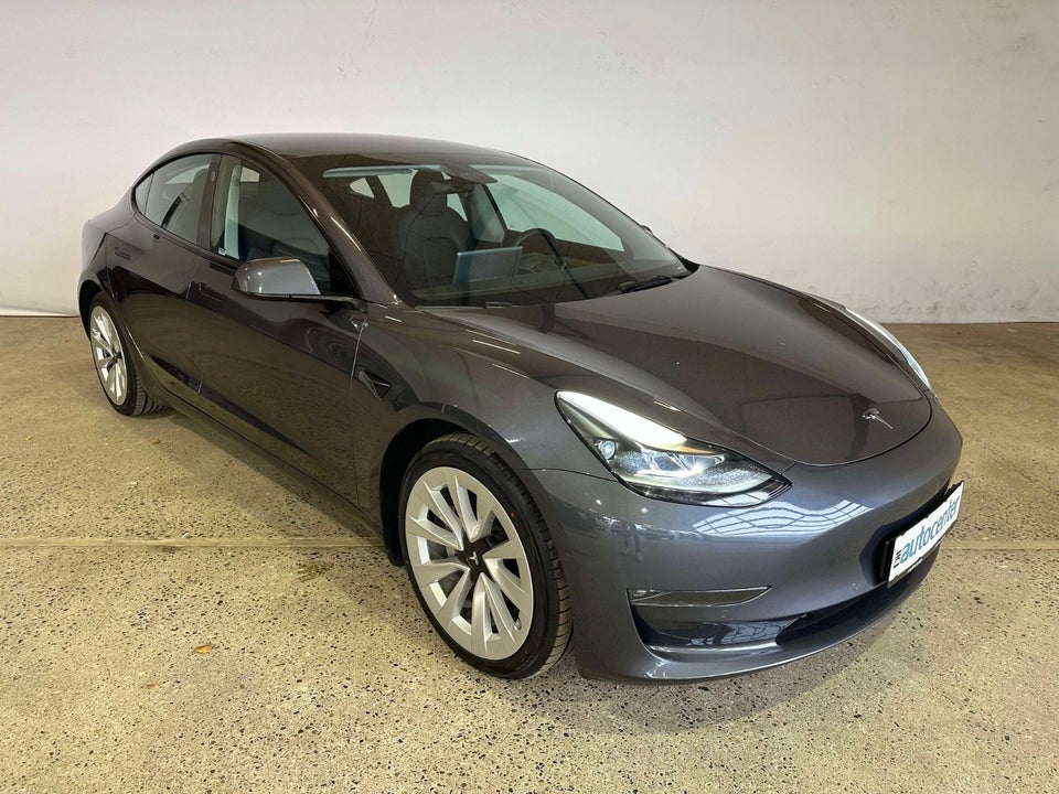 Tesla Model 3 Long Range AWD 4d