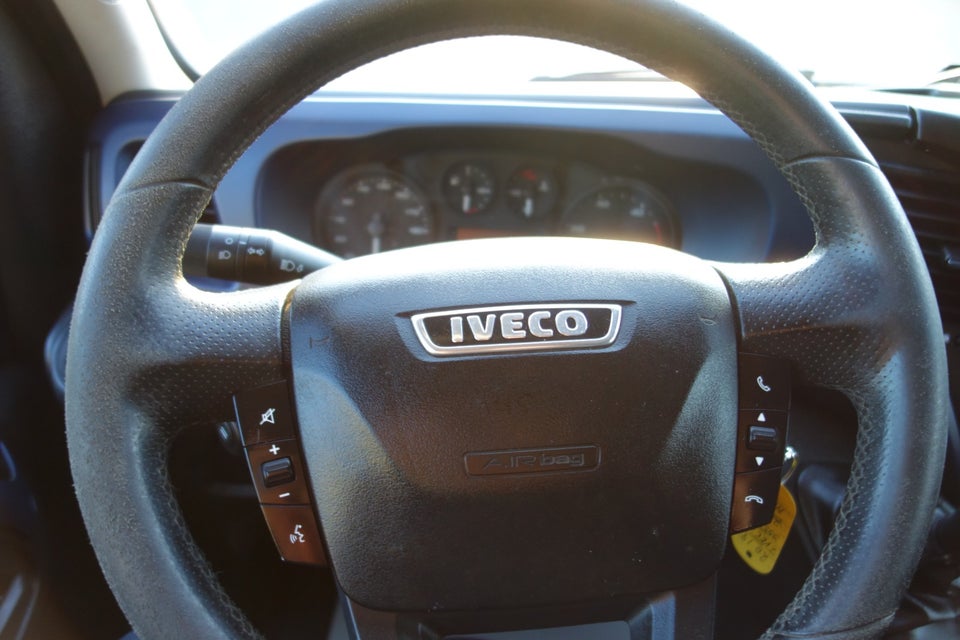 Iveco Daily 2,3 35S16 12m³ Van AG8