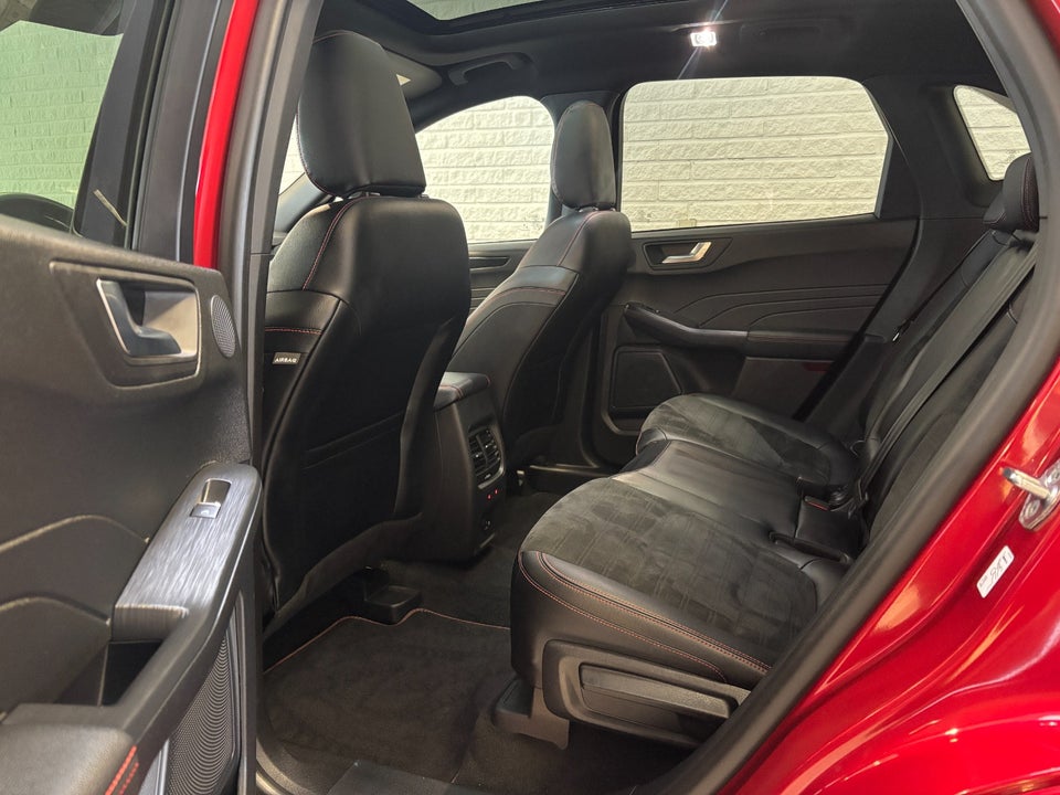 Ford Kuga 2,5 PHEV ST-Line X CVT 5d