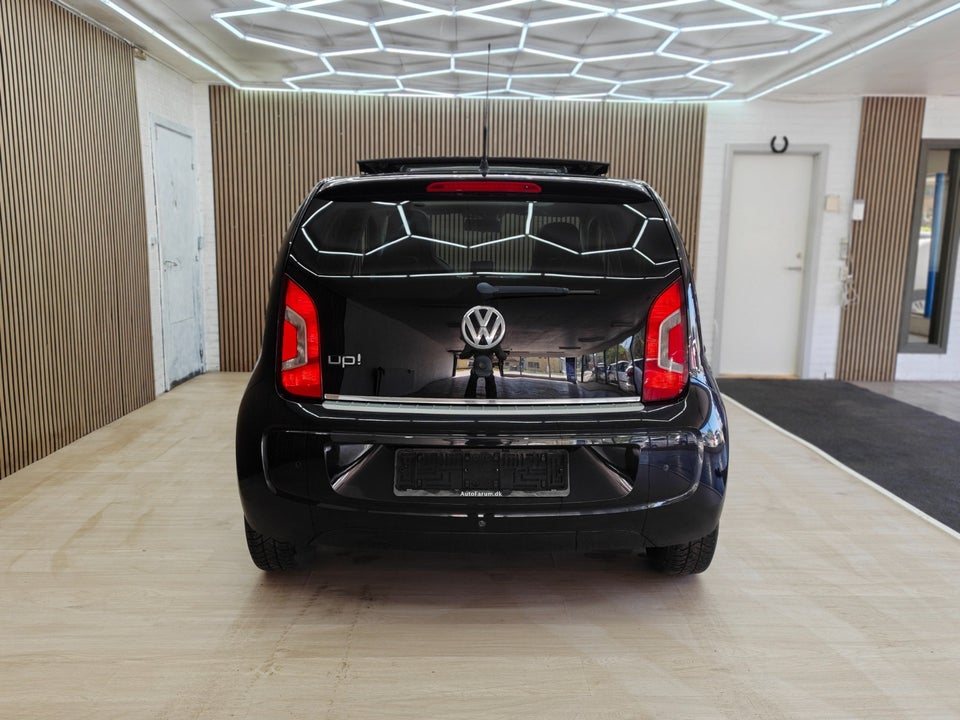 VW Up! 1,0 75 Black Up! 5d