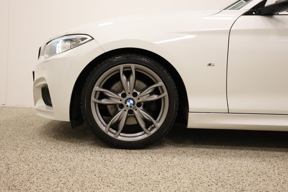 BMW 220i 2,0 Cabriolet M-Sport aut. 2d