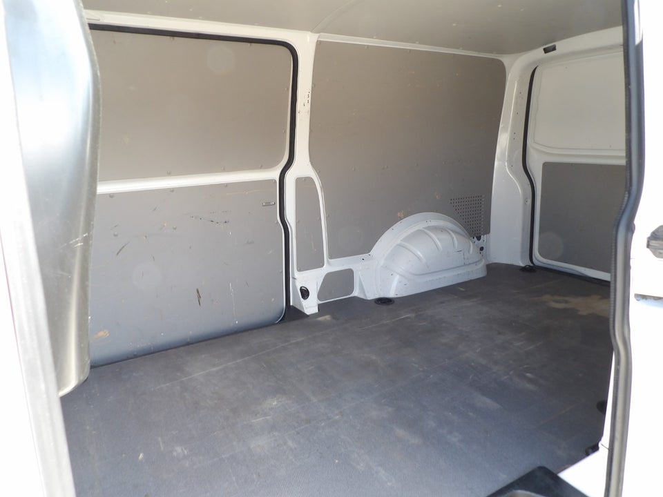 VW Transporter 2,0 TDi 150 Kassevogn DSG lang