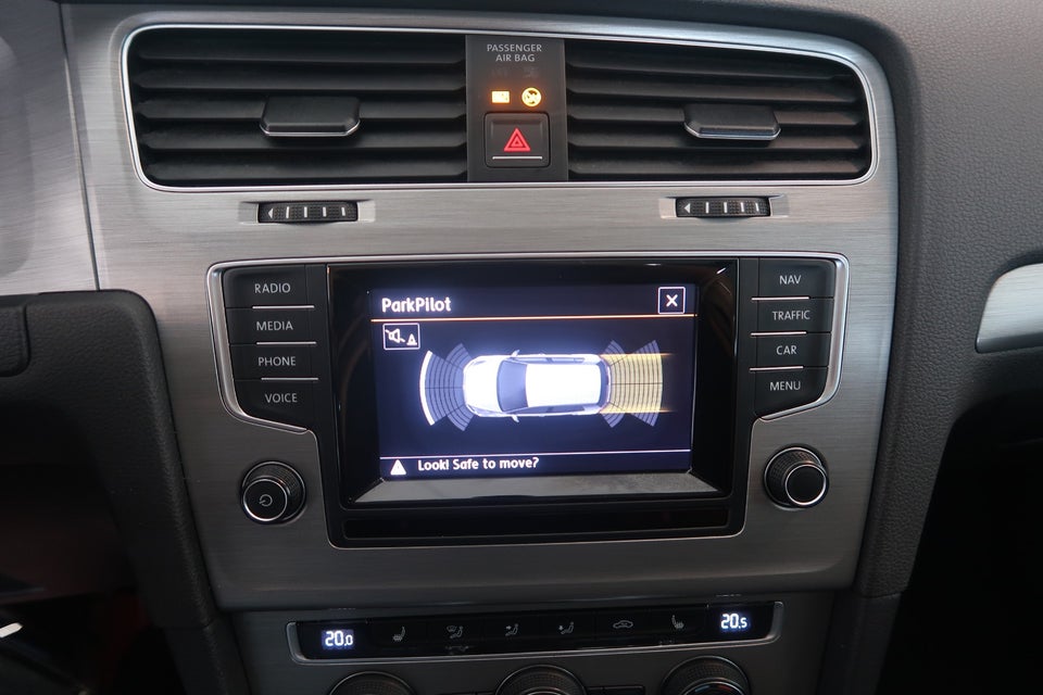 VW Golf VII 1,4 TSi 122 Comfortline BMT 5d