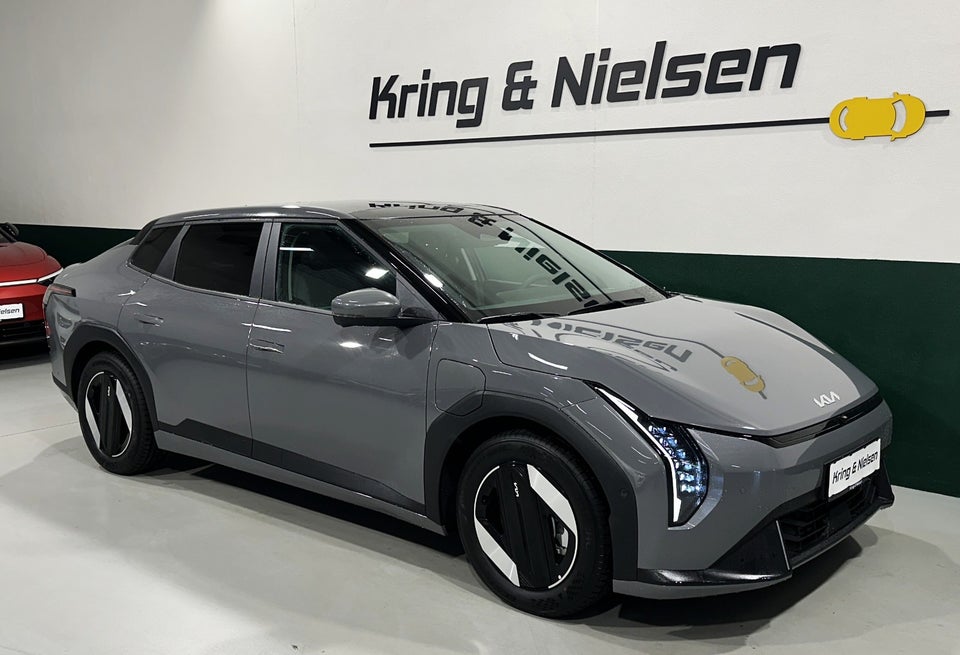 Kia EV4 81 Long Range Upgrade Fastback 4d