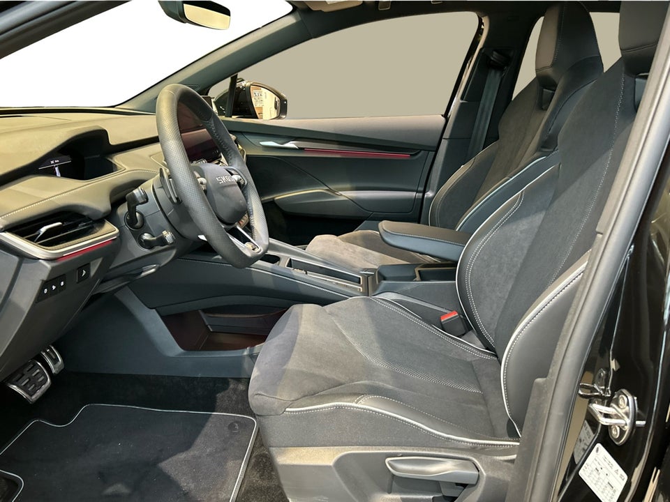 Skoda Elroq 85 iV Sportline 5d