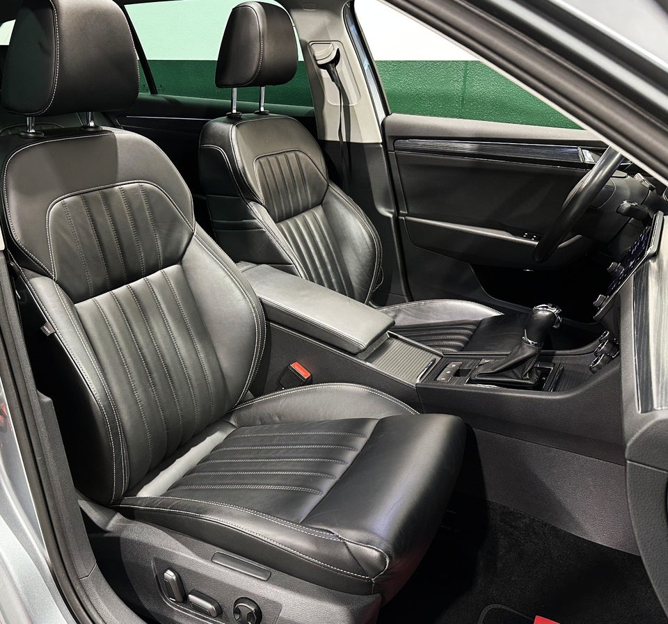 Skoda Superb 2,0 TSi 190 Business Executive Combi DSG 5d