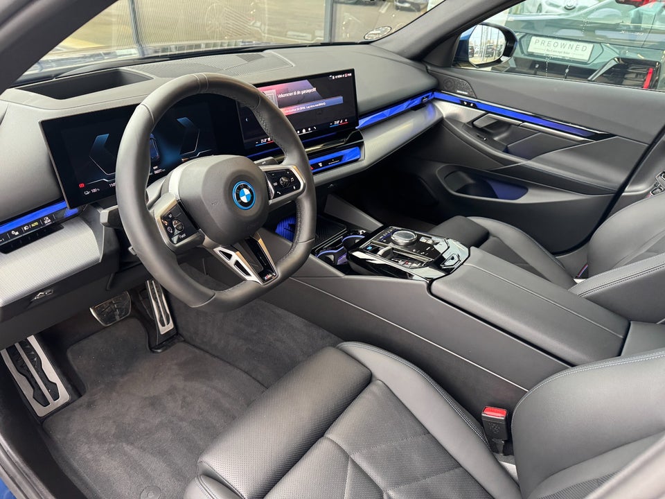 BMW i5 eDrive40 M-Sport 4d