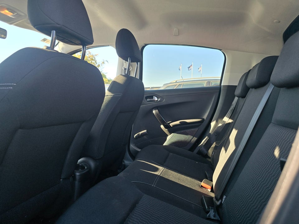 Peugeot 208 1,2 PureTech 82 Active 5d