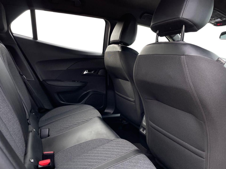 Peugeot e-2008 50 Allure 5d