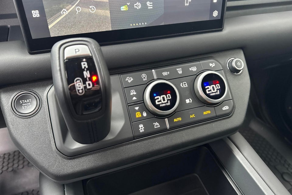 Land Rover Defender 110 3,0 D250 Hard Top X-Dynamic SE aut. Van 5d