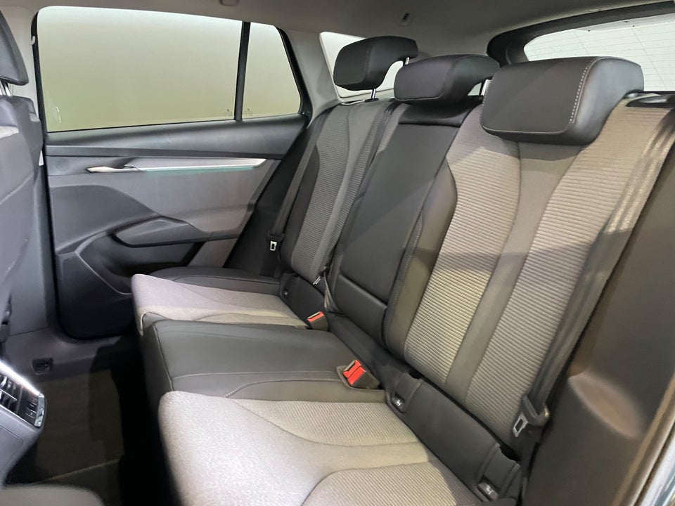 Skoda Enyaq 80 iV Loft 5d