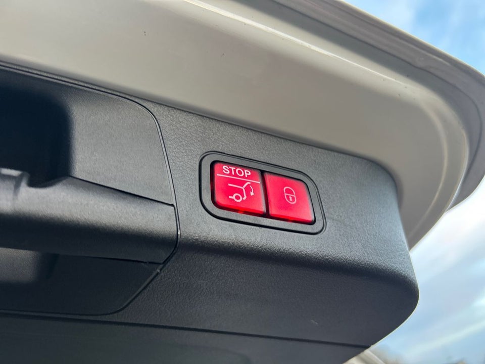 Mercedes EQB300 Electric Art 4Matic 7prs 5d