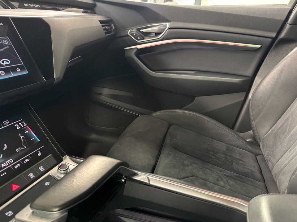 Audi e-tron 55 S-line quattro 5d
