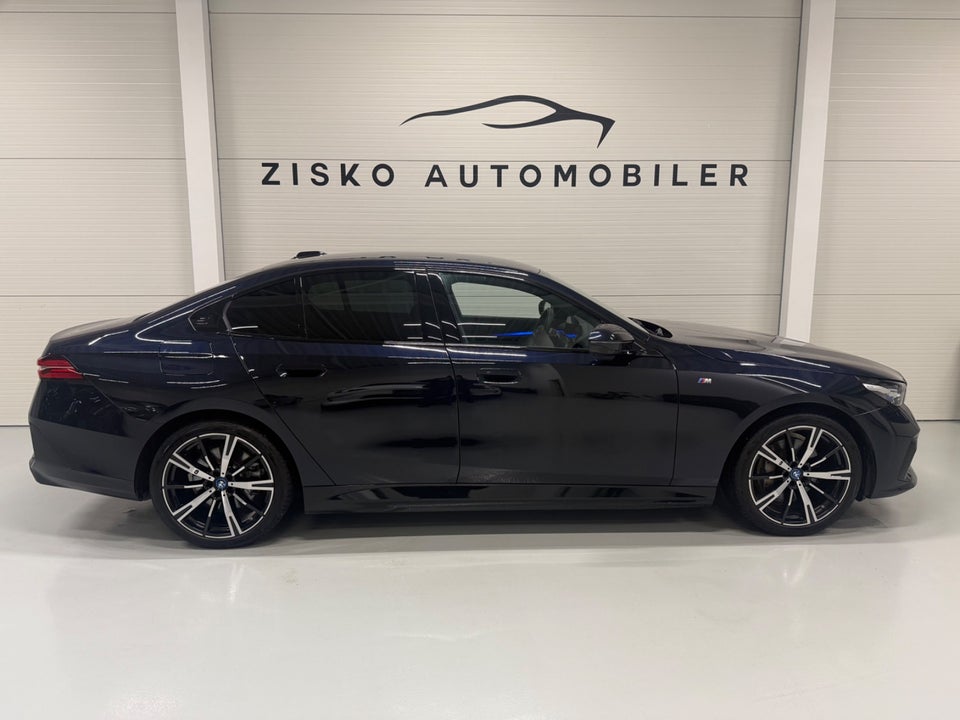 BMW i5 eDrive40 M-Sport 4d