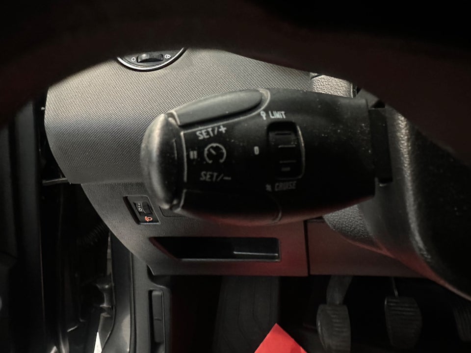 Peugeot 308 1,6 VTi 120 Access stc. 5d