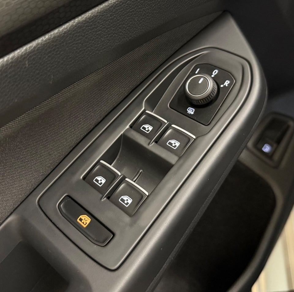 VW Golf VIII 1,4 GTE DSG 5d