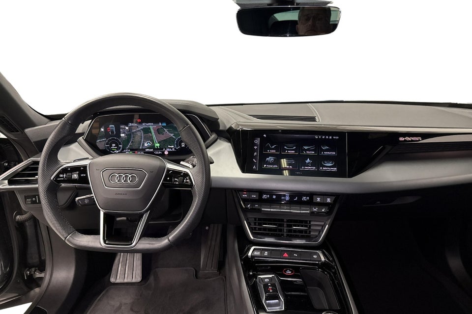 Audi e-tron GT pro quattro 4d