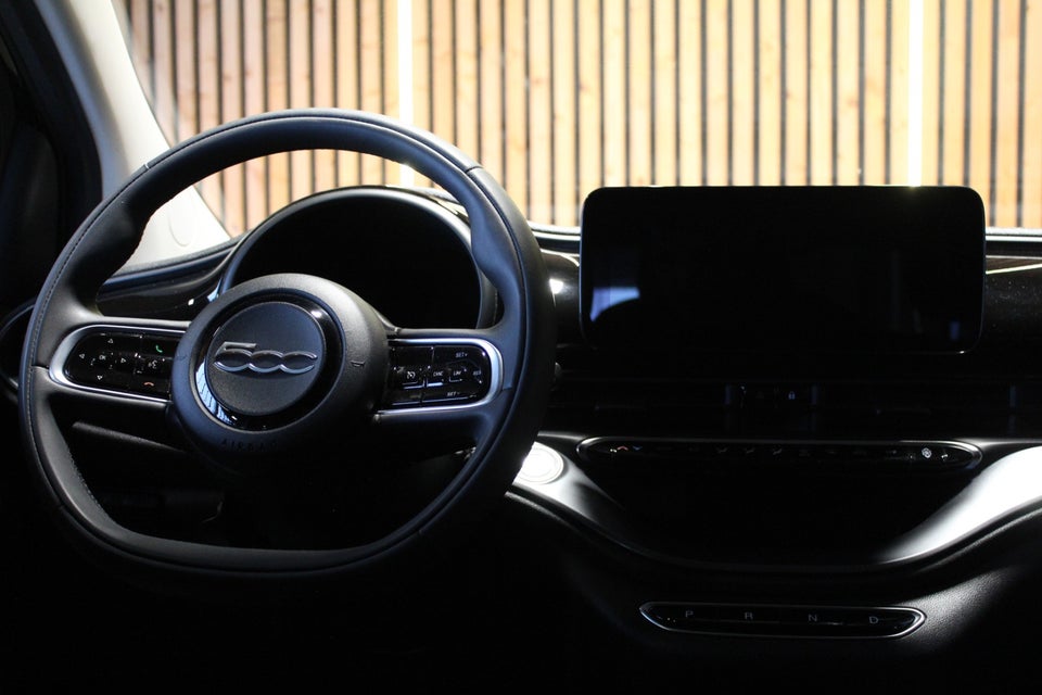 Fiat 500e 42 la Prima 3+1 4d