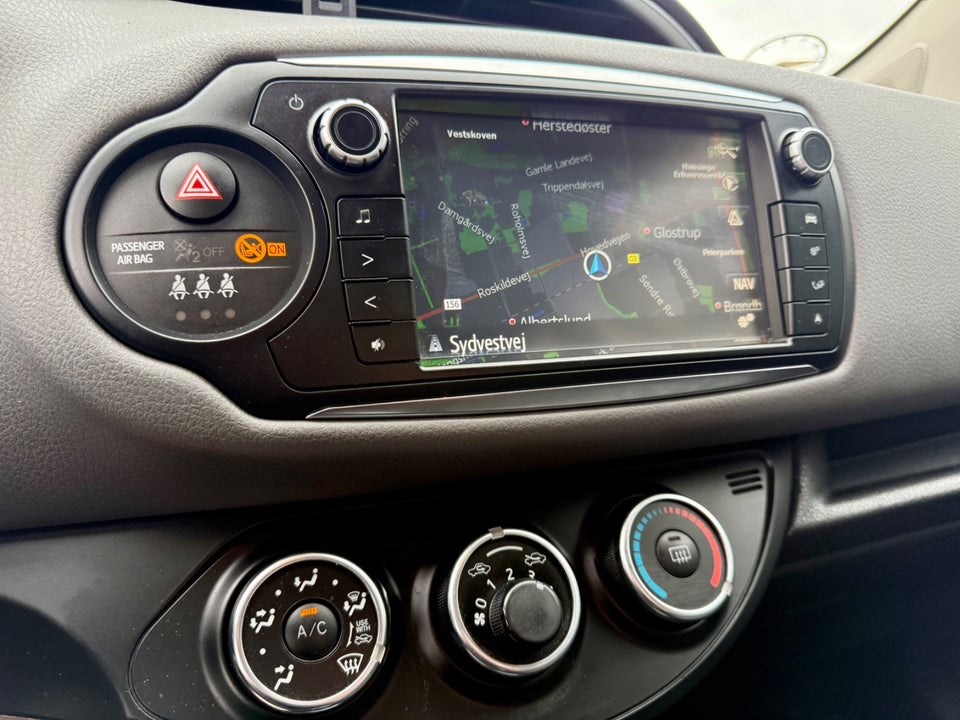 Toyota Yaris 1,0 VVT-i T1 Style 5d