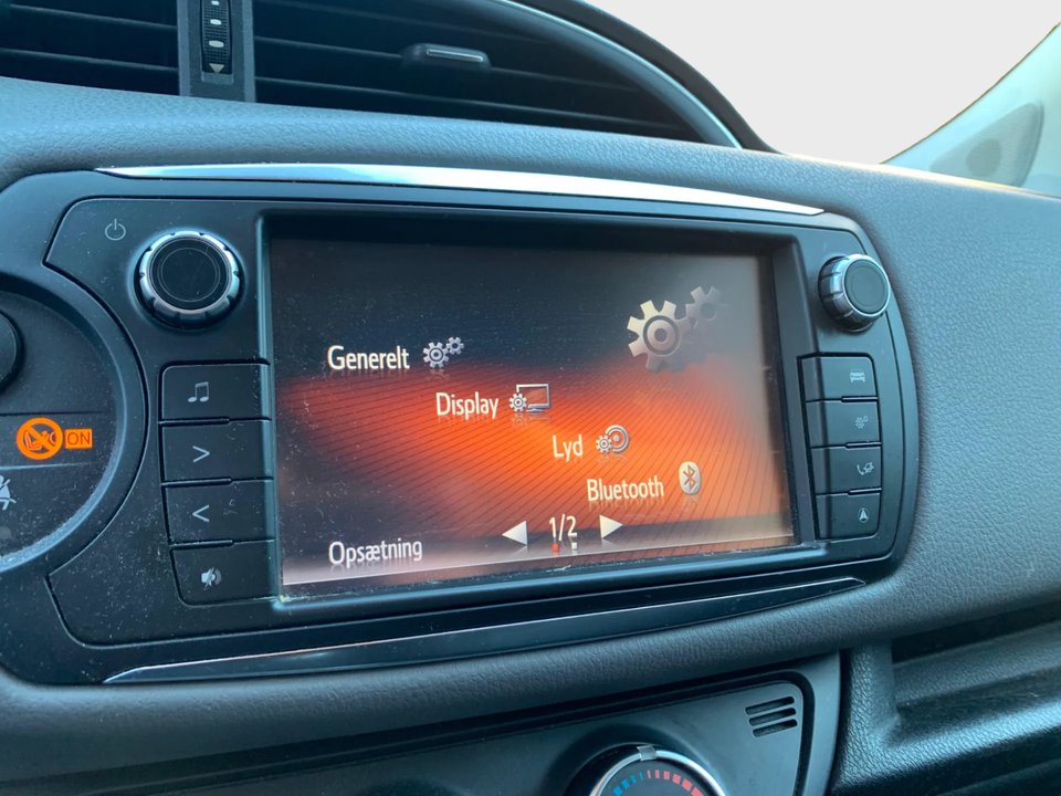 Toyota Yaris 1,0 VVT-i T1 5d