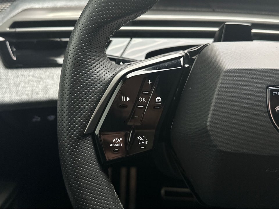 Peugeot e-5008 77 GT Pack AWD 7prs 5d