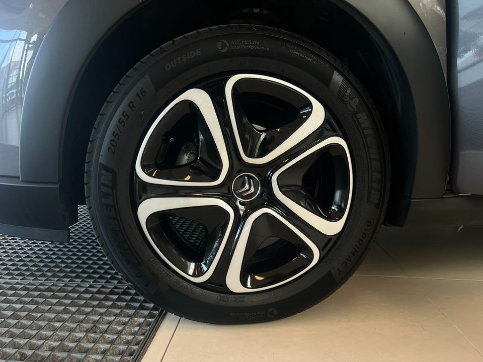 Citroën C3 1,2 PureTech 83 Impress 5d