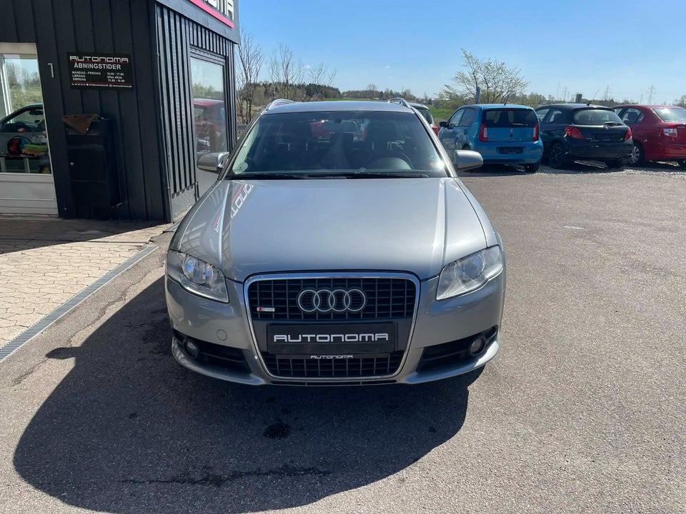 Audi A4 2,0 S-line Avant 5d