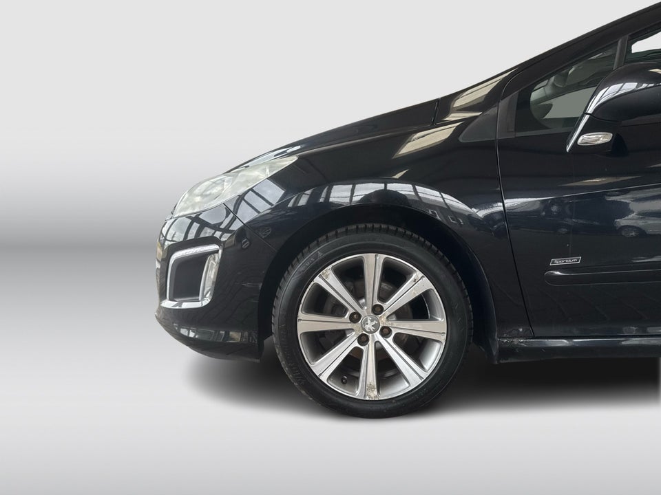 Peugeot 308 1,6 e-HDi 112 Sportium SW 5d