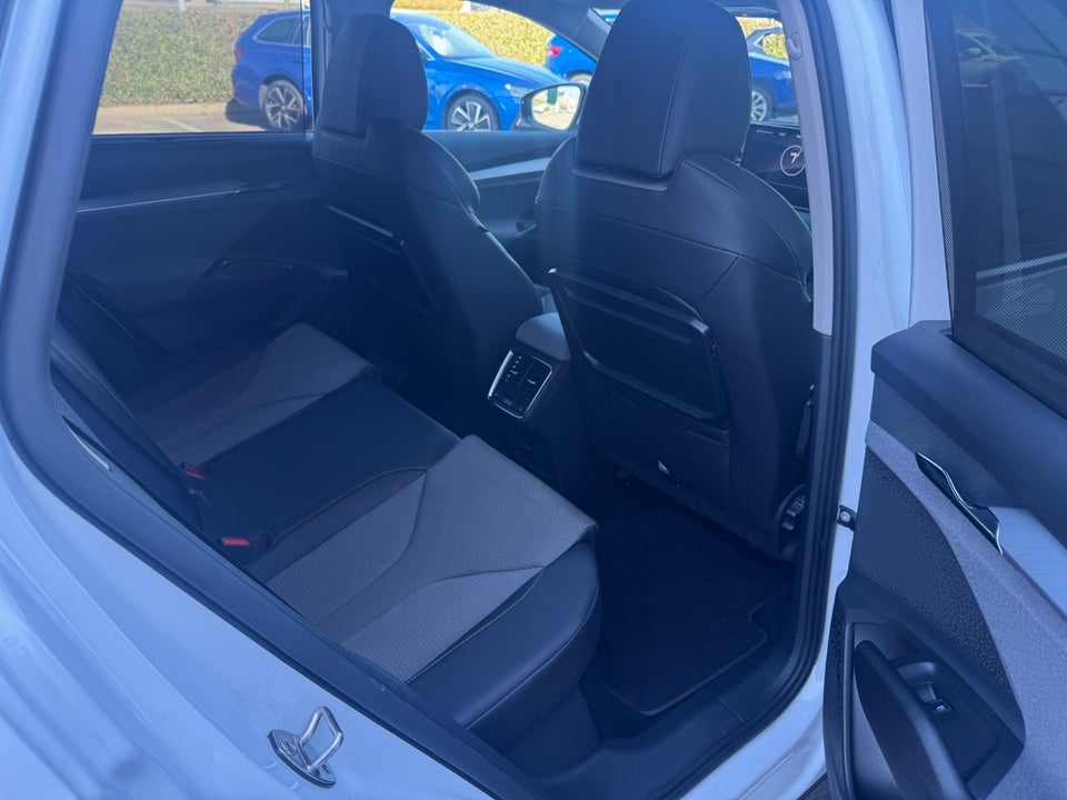 Skoda Enyaq 80 iV Loft 5d