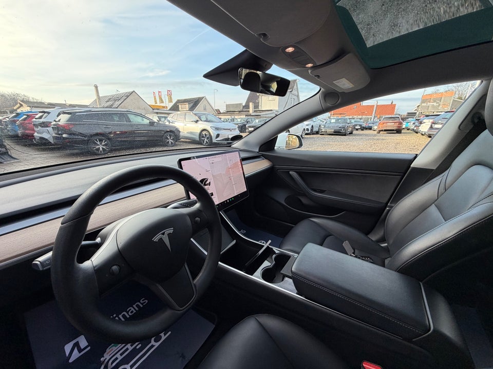 Tesla Model 3 Long Range AWD 4d