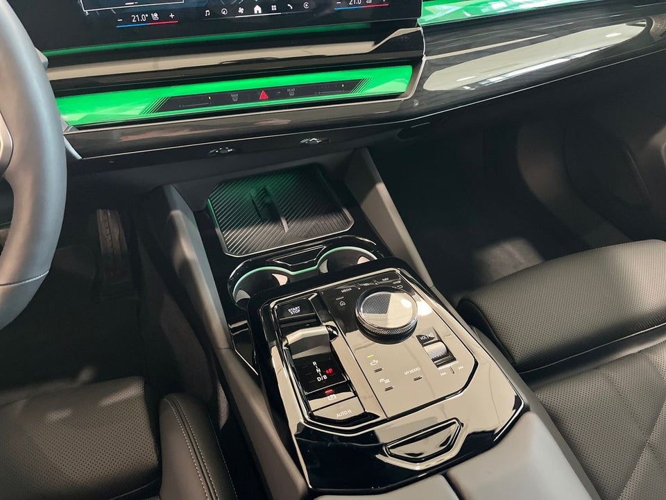 BMW i5 eDrive40 Touring Supercharged 5d