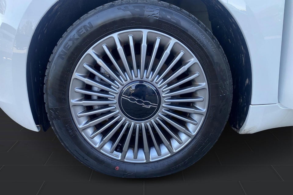 Fiat 500e 42 Icon 3d
