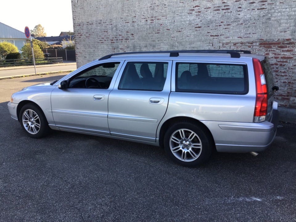 Volvo V70 2,4 170 Classic 5d