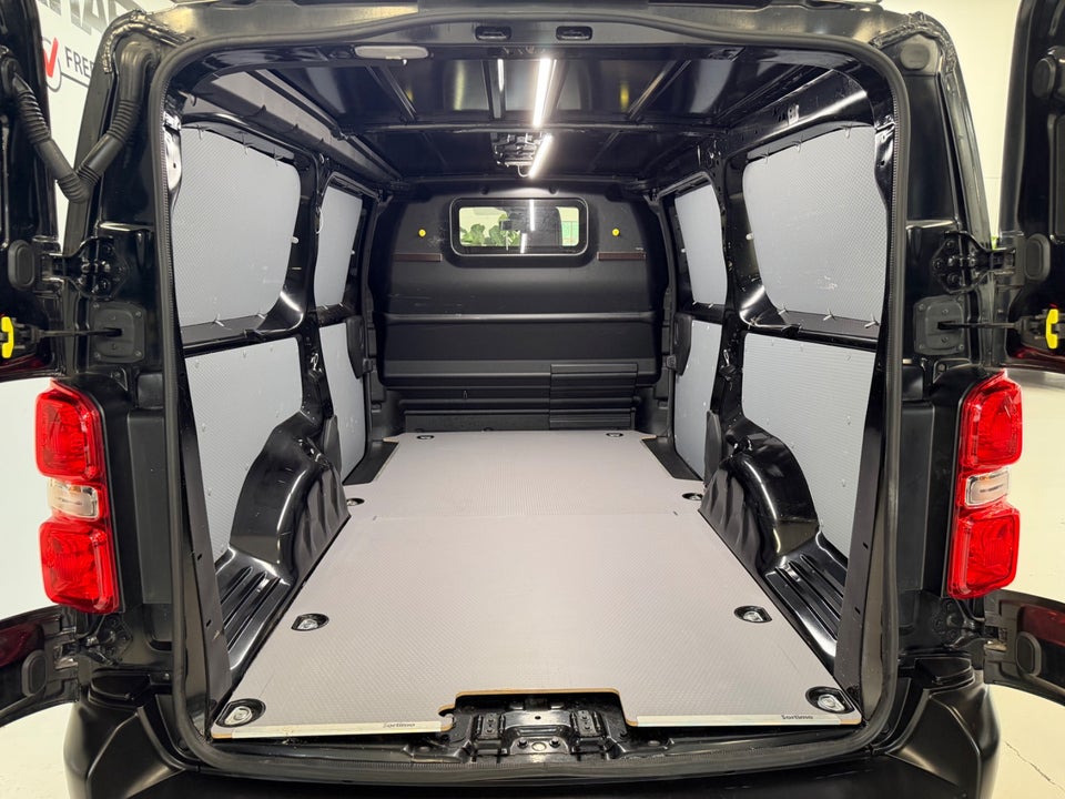 Toyota ProAce 2,0 D 120 Long Comfort Master aut. 5d