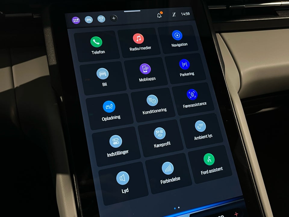 Ford Explorer 77 Premium Extended Range 5d