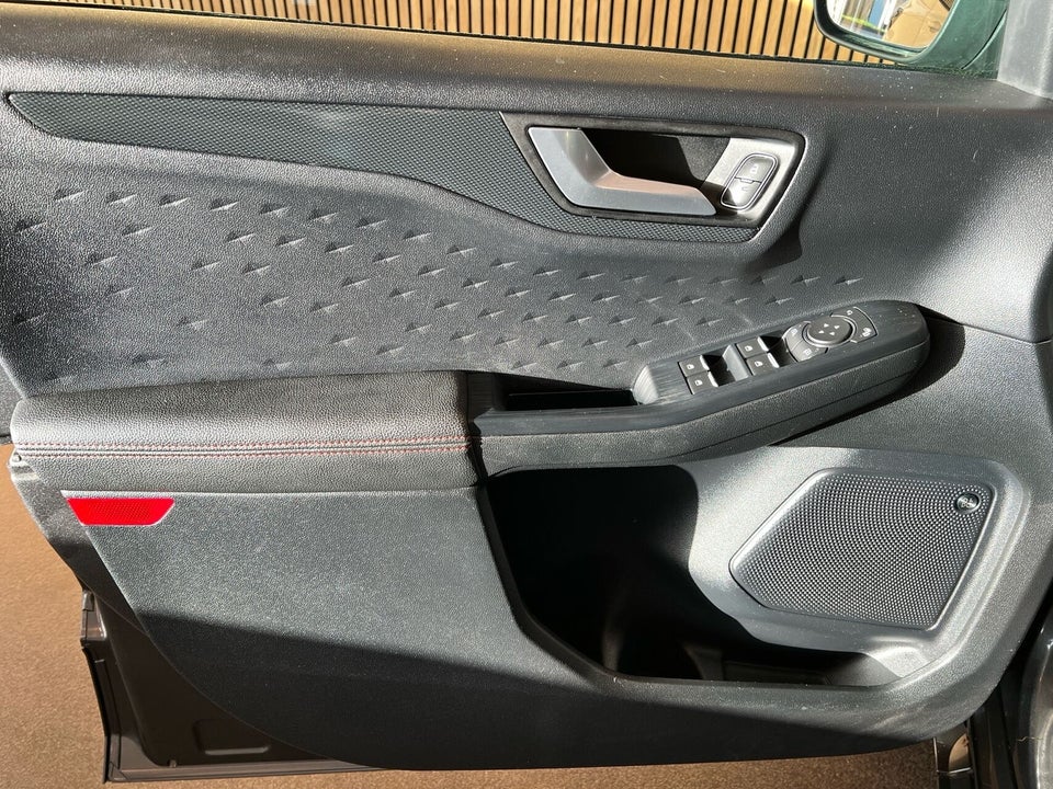 Ford Kuga 2,5 PHEV ST-Line X CVT 5d