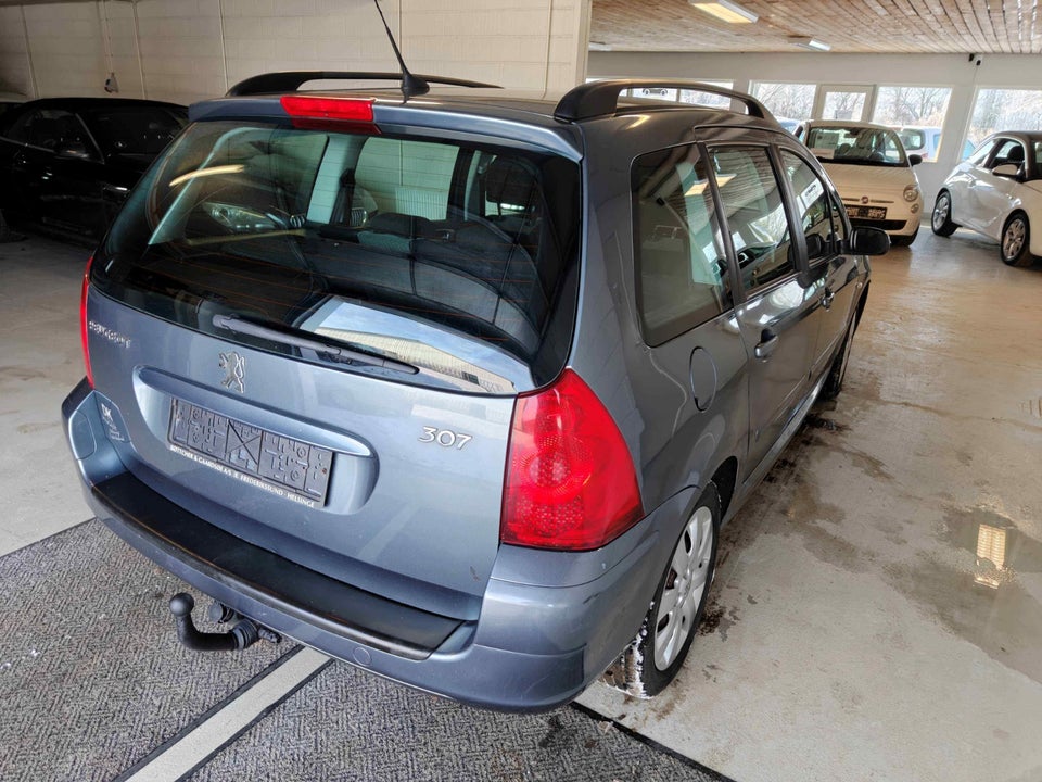 Peugeot 307 1,6 Edition stc. 5d