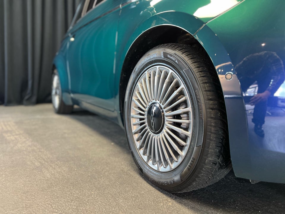 Fiat 500e 42 Icon 3d