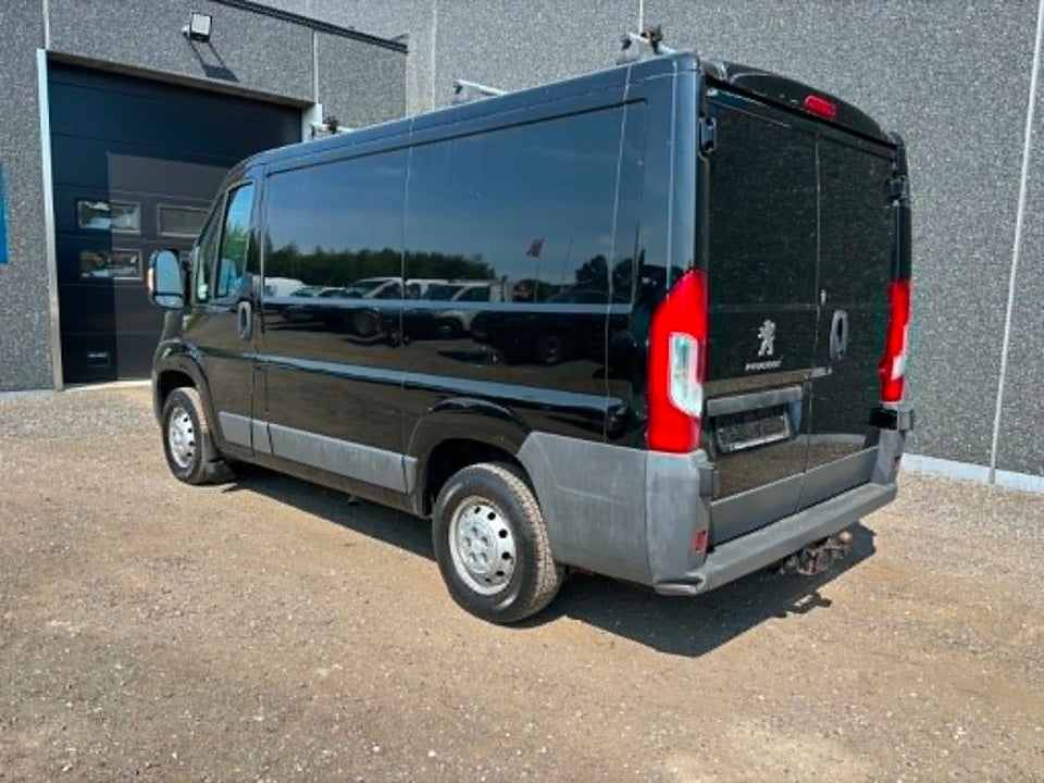 Peugeot Boxer 330 2,2 HDi 110 Kassevogn L1H1