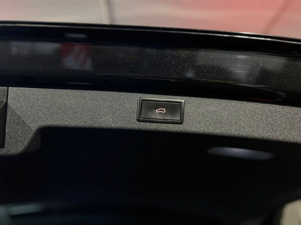 Skoda Enyaq 80x iV Suite 5d