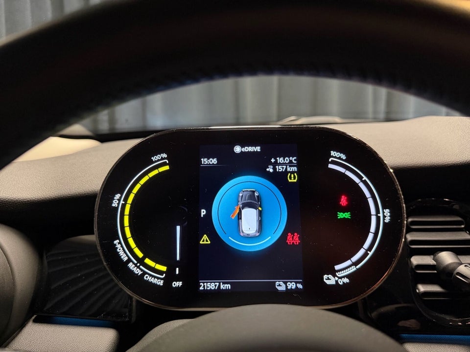 MINI Cooper SE Essential 3d