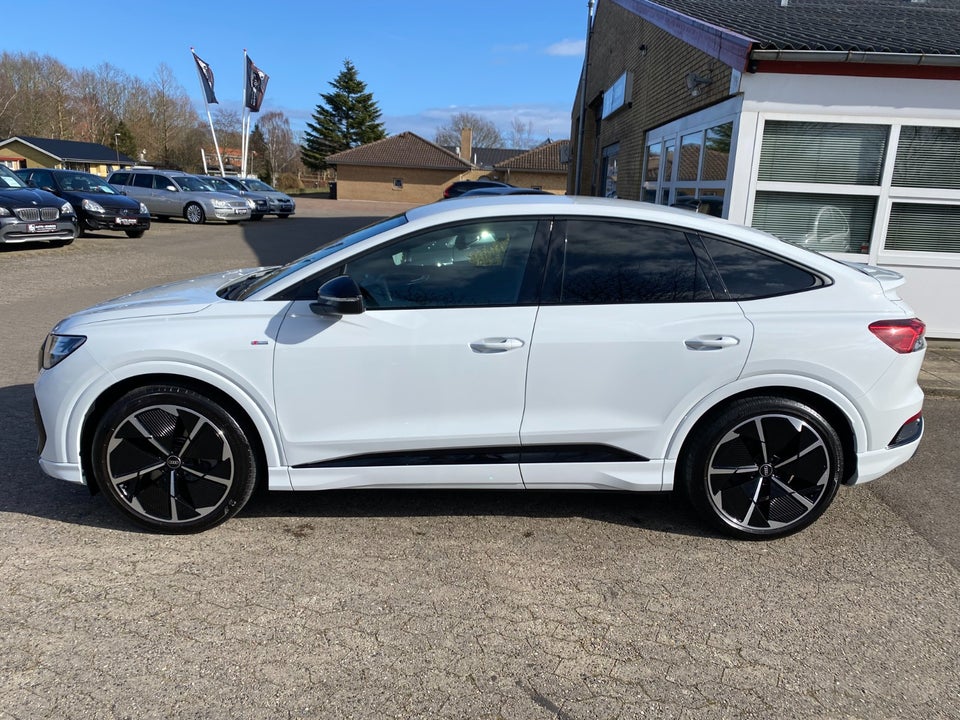 Audi Q4 e-tron 40 S-line Sportback 5d