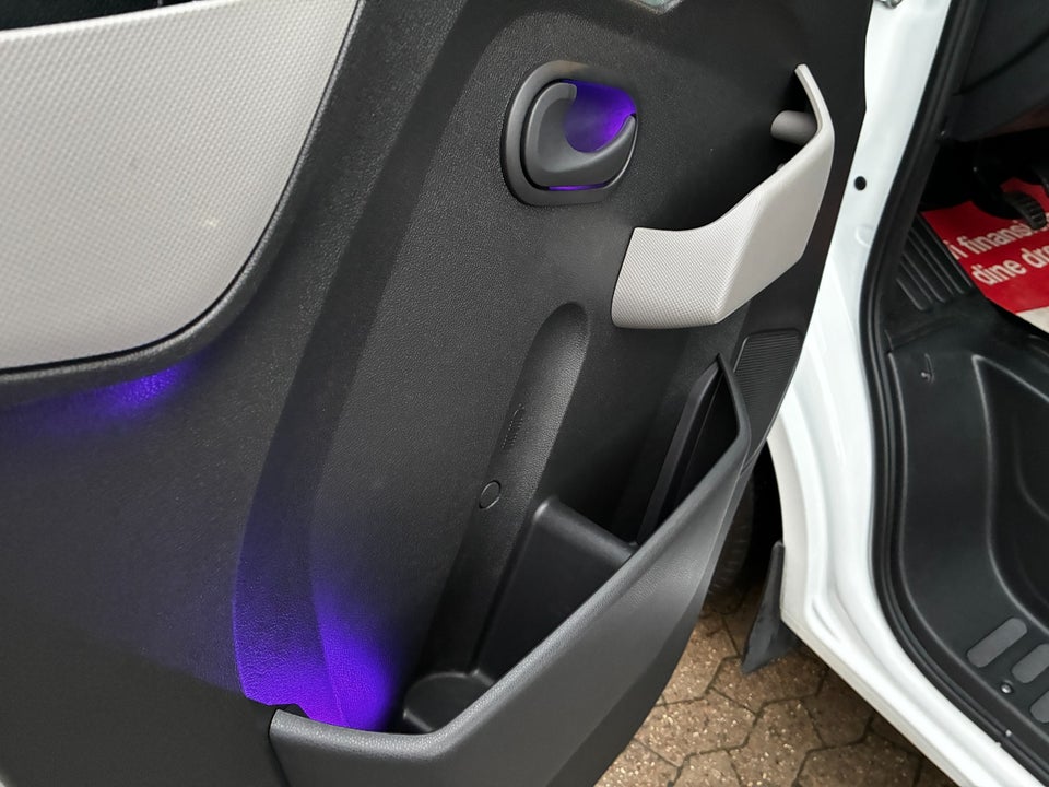 Renault Master III T35 2,3 dCi 165 L3 Ladvogn RWD 2d