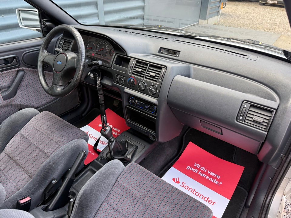 Ford Escort 2,0 RS2000 3d