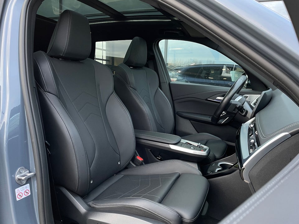 BMW iX1 xDrive30 Fully Charged M-Sport 5d