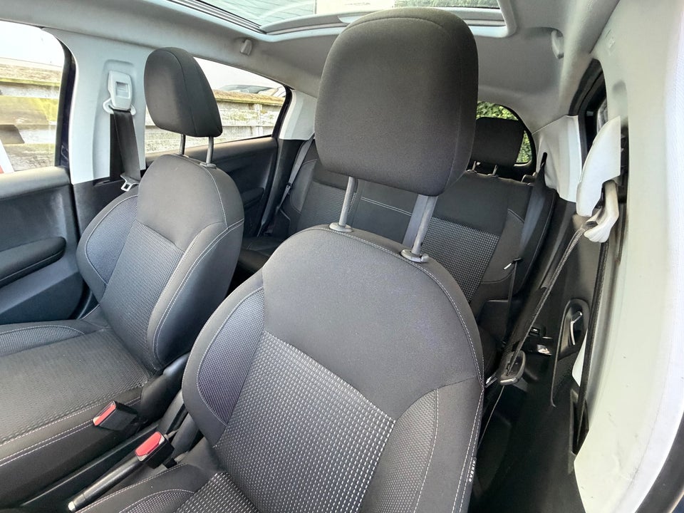 Peugeot 208 1,6 BlueHDi 100 Allure Sky 5d