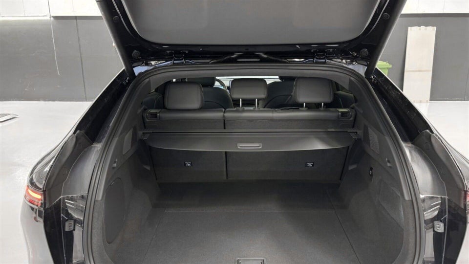 Xpeng G6 Performance 5d